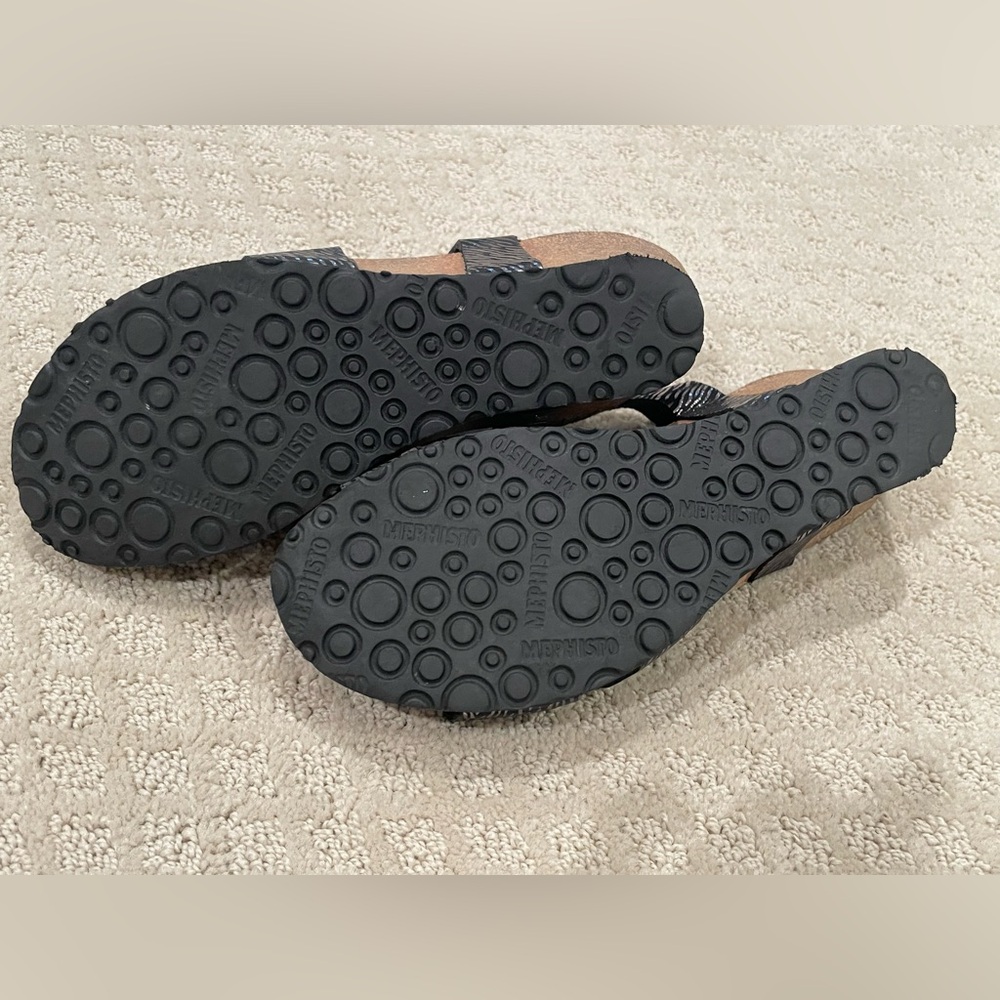Mephisto Lyla Sandals  38 EUC - Picture 10 of 15